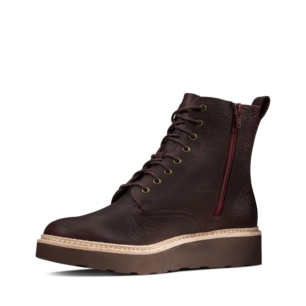 NEW!! Women’s Clarks Trace Pine Boot Burgundy Leather Lace Up Size 6M